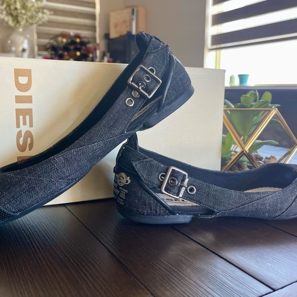 Diesel 1978 Women’s Water Lily Sandals - Picture 8 of 14